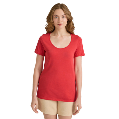 woman facing front wearing a red scoop neck short sleeve platinum shirt P504C